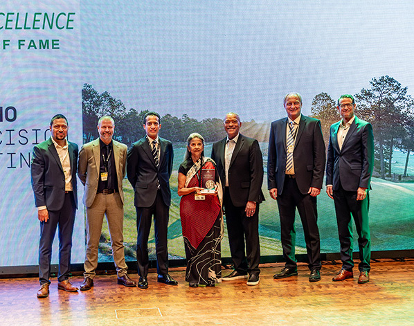 Texmo Blank erhält Anerkennung als John Deere "Partner-level Supplier" und Hall of Fame Supplier